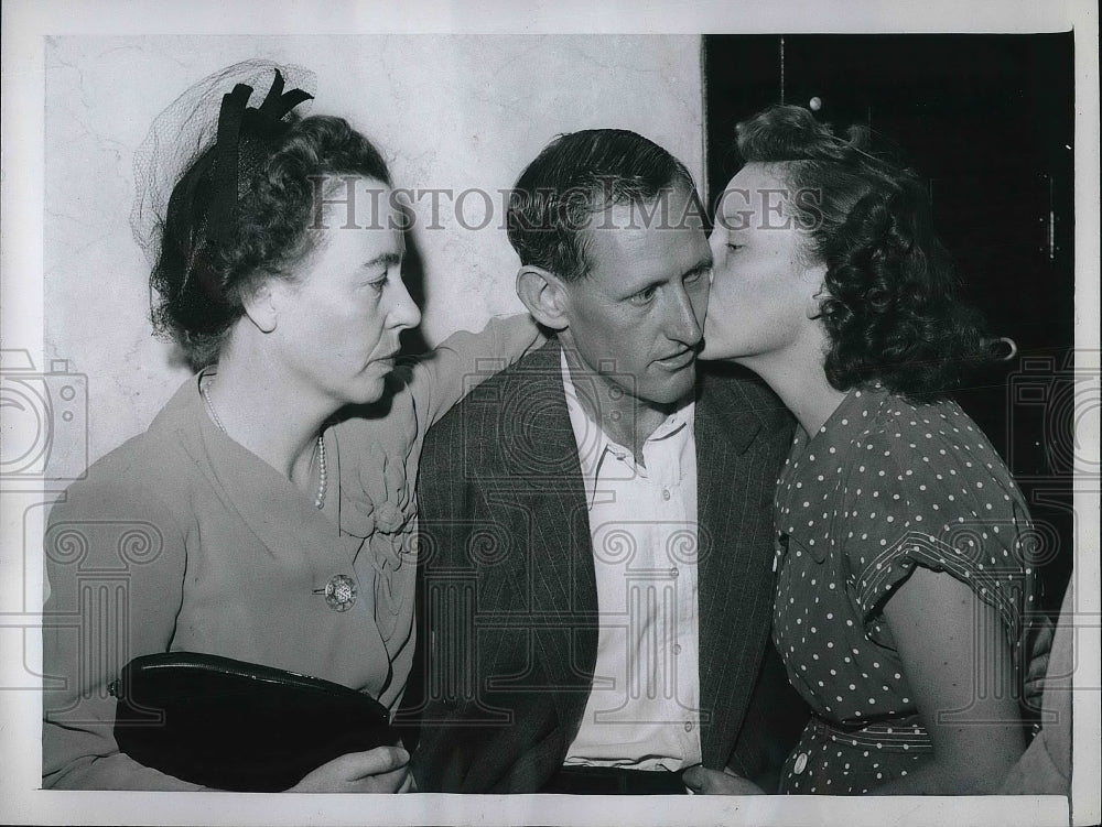 1946 Press Photo Frederick Hills &amp; Carol Farris in LA Court - Inquest Postponed - Historic Images