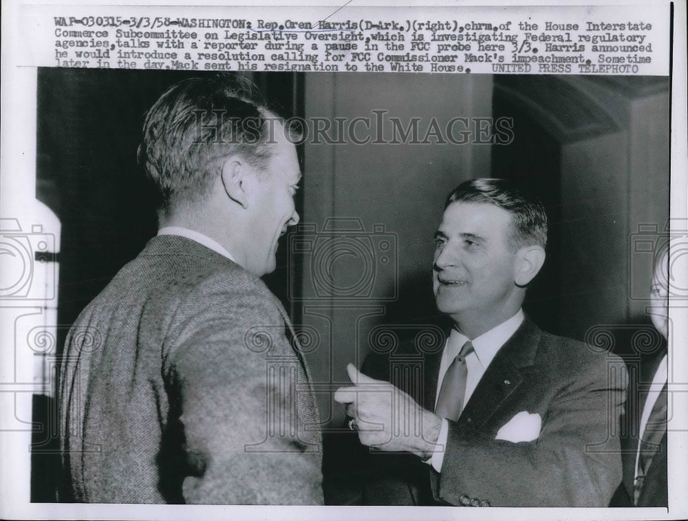 1958 Press Photo Oren Harris House Interstate Commerce Subcommittee &amp; Reporter - Historic Images