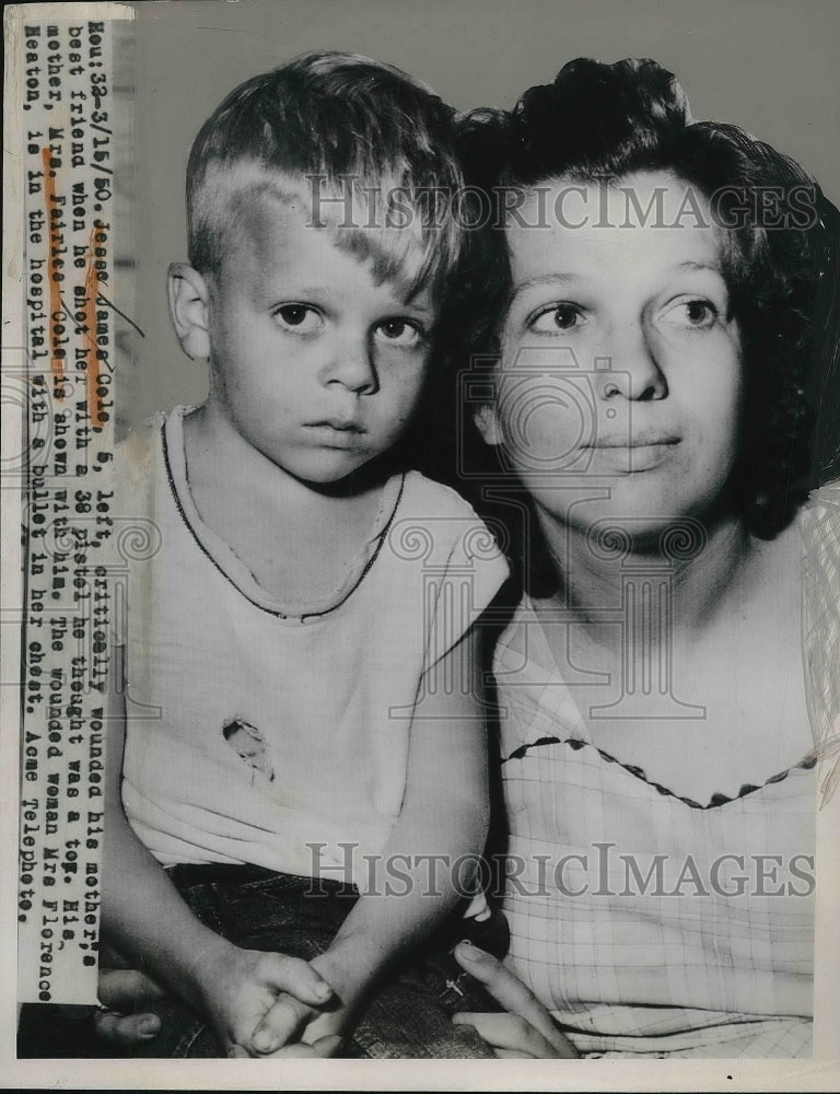 1950 Press Photo Jesse James Cole, Mrs. Fairles Cole, Child Shot Pistol - Historic Images