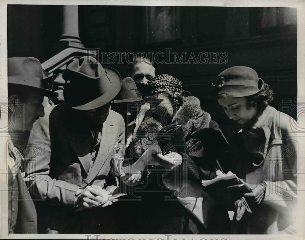 1935 Press Photo Countess Anna Sofie Reventlow Attempts To Prove Birth Relatives - Historic Images