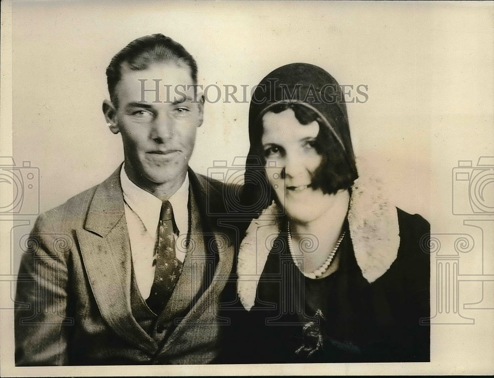 1931 Mr. &amp; Mrs. Arvo Juoni Of Marengo Wisconsin After Marriage - Historic Images