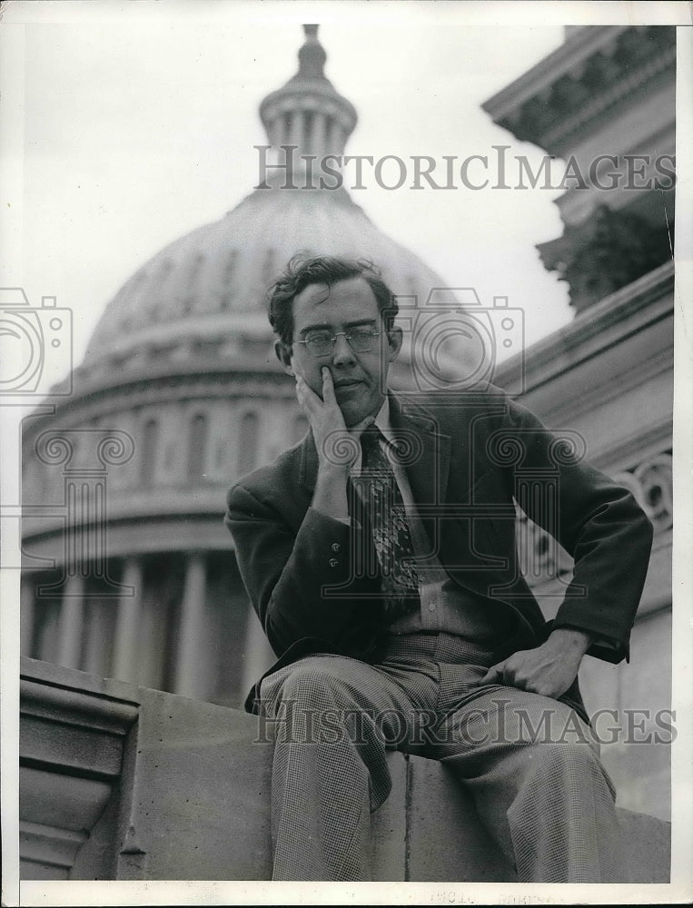 1935 Press Photo Rush D. Holt On The Steps Of The Senate Wing Of The Capitol-Historic Images