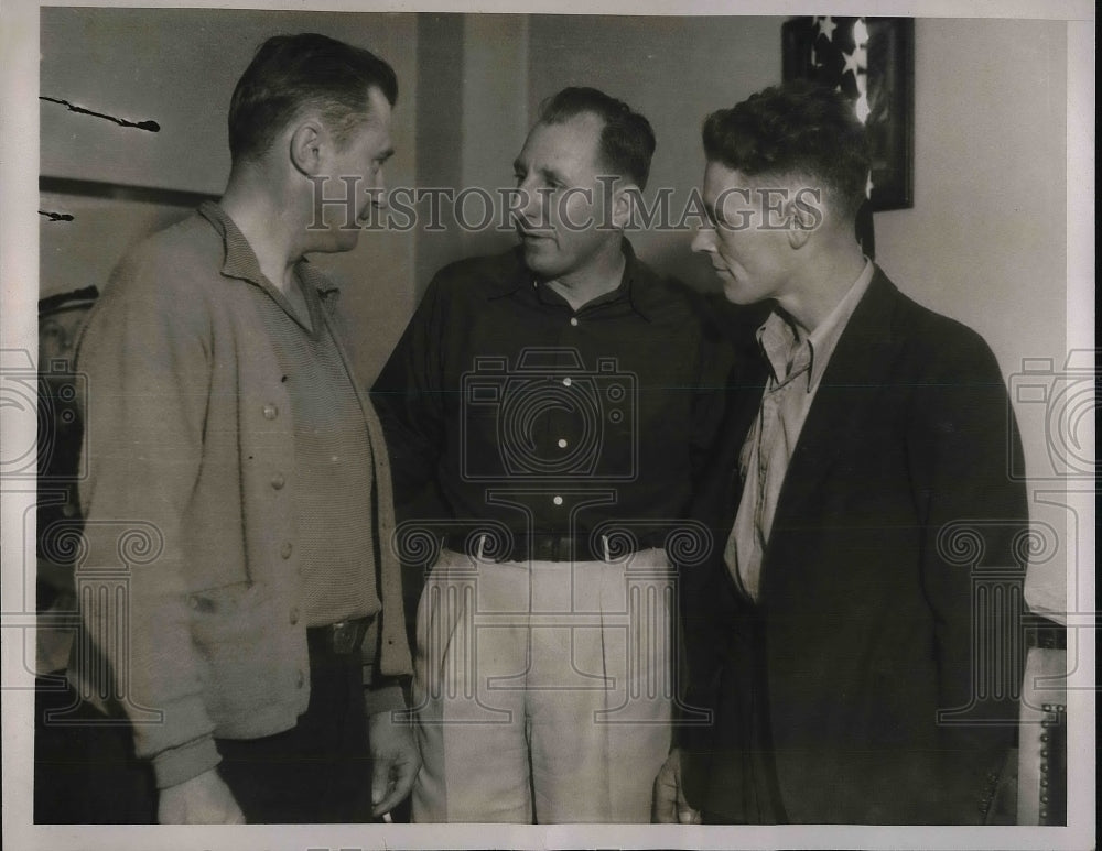 1936 Press Photo District Attorney Buron Fitts &amp; Snake Farm Owner Hountenbrink - Historic Images