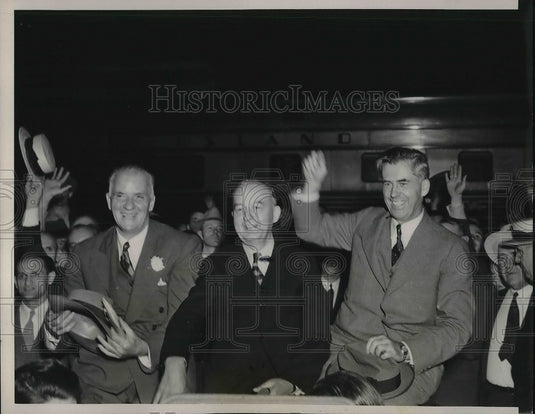 1940 Press Photo Rep Martin Jones Edward Flynn & Henry Wallace arriving in Iowa - Historic Images