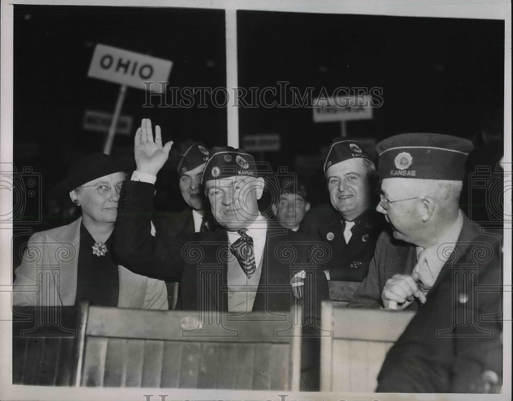 1937 Press Photo American Legion, Dr &amp; Mrs B Crawford,Sec of War Woodring - Historic Images