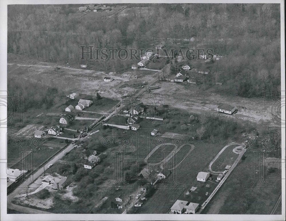 1965 Press Photo Aerial View of Housing - Historic Images