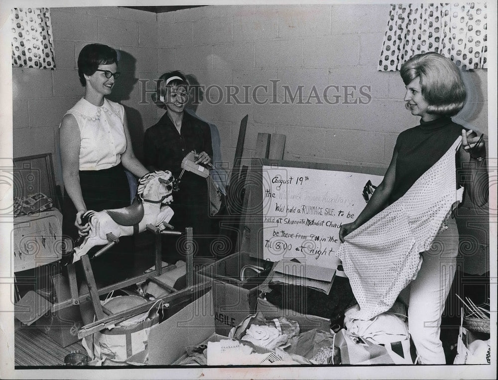 1966 Press Photo Mrs Earl Jambor Mrs Jay Schwind Mrs Robert Feucht - Historic Images