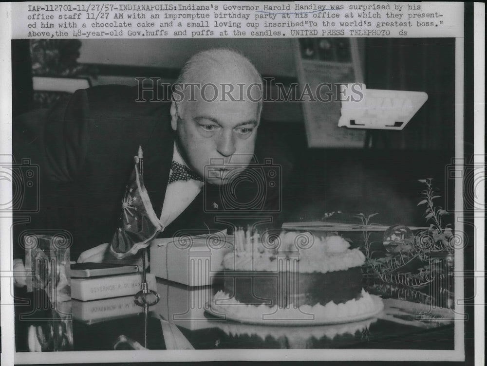 1957 Press Photo Indianapolis, Gov Harold Handley on birthday - Historic Images