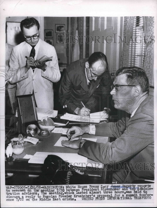 1958 Press Photo White House Press Secretary James Hagerty & Reporters - Historic Images