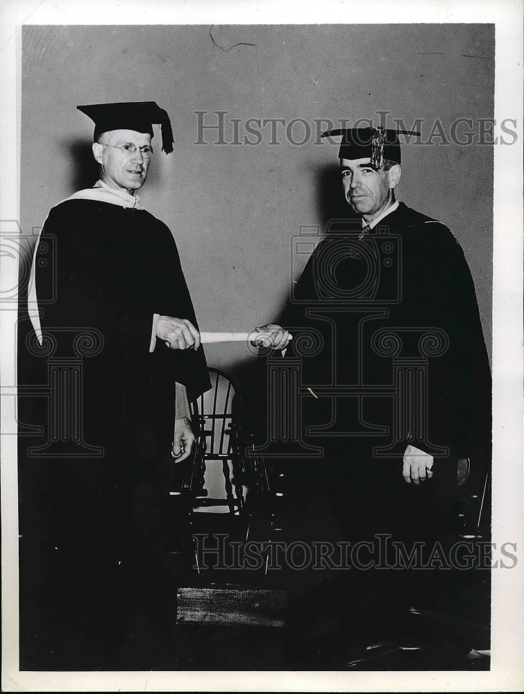 1941 Press Photo US Rep Robert Rich Honorary Degree Dickson College - Historic Images