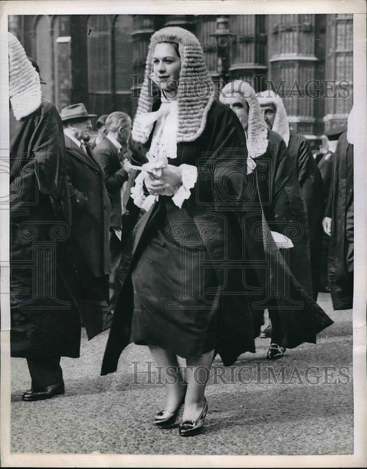 1950 Press Photo Rose Helbron, British Attorney in Wig and Robe - Historic Images