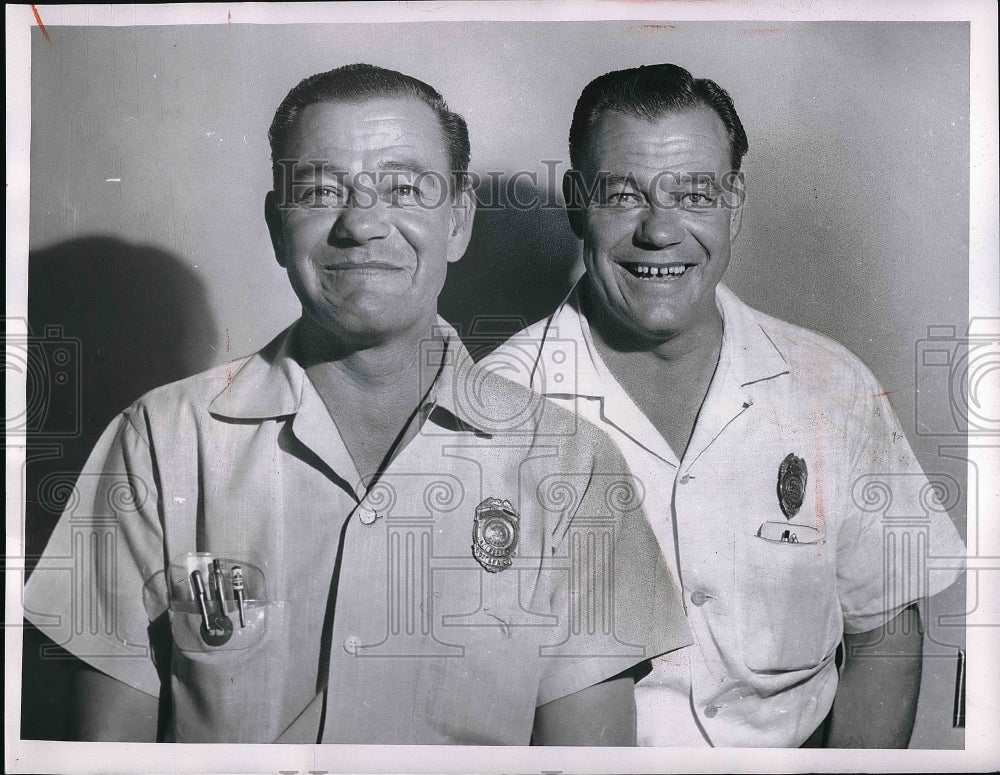 1957 Press Photo Twins Albert &amp; Alfred Hawkins Undersheriff &amp; Sheriff - Historic Images