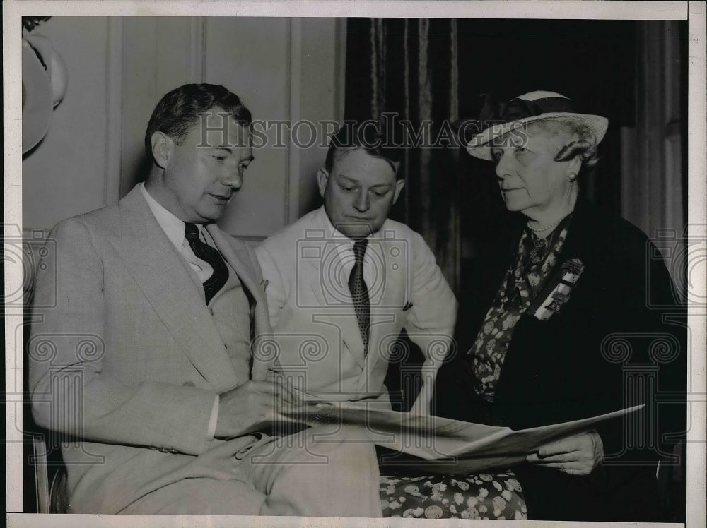 1936 R.H.Jackson, D.J.Hanlon,Mrs. J.B.Harriman Eve Of Dem.Nat.Conv. - Historic Images