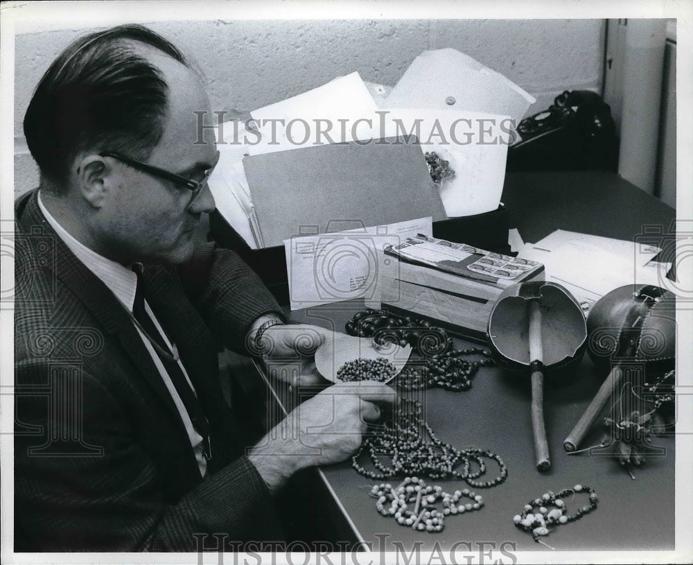 1968 Dr Charles Gunn Taxonomist US Dept of Agriculture - Historic Images