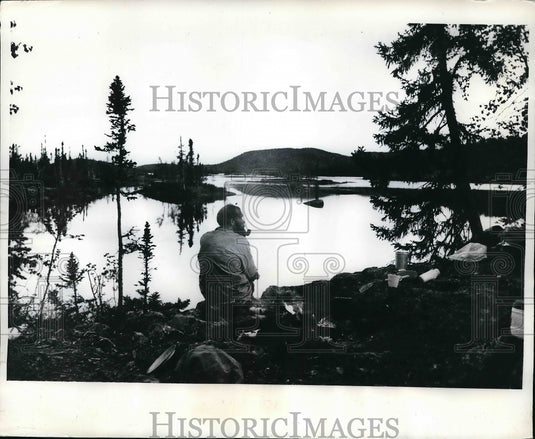 1968 Press Photo Following dinner, relaxation, along Wilderness Trail - Historic Images