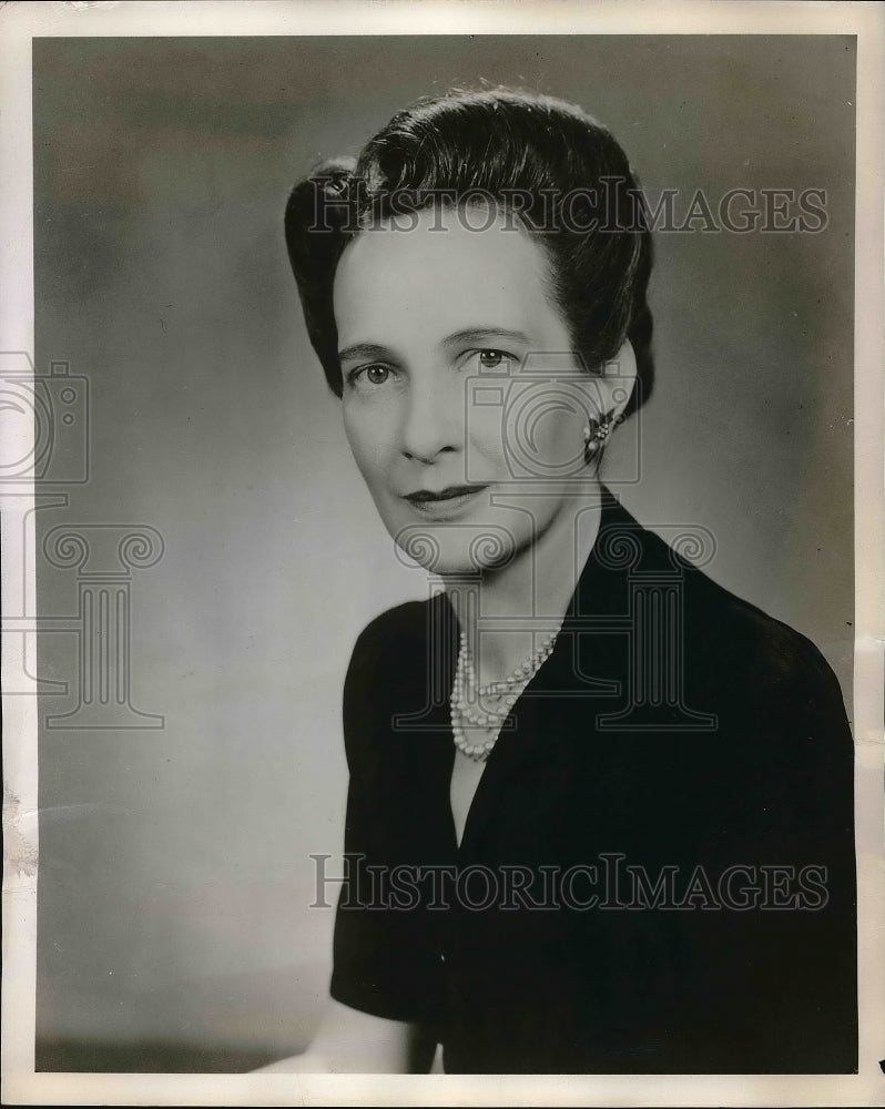 1948 Press Photo Anne Director, outstanding authority on American wines &amp; their - Historic Images