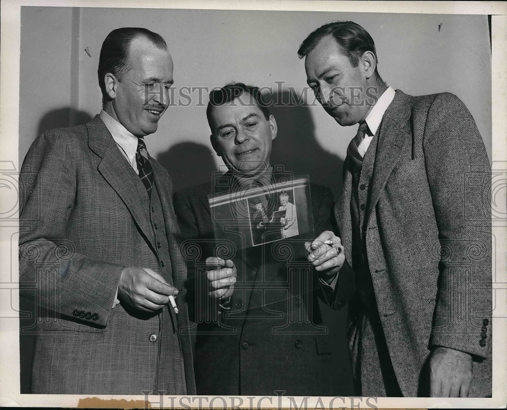 1948 Press Photo Inventor G Washington Jr,D Hollister,D Borg, editor - Historic Images
