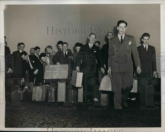 1941 Press Photo 1st Volunteer Technicians Accepted for Service in England - Historic Images