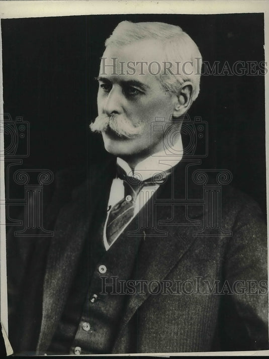 1930 Press Photo Sir Newvile Wilkinson KCVO Irish Soldier Artist - Historic Images