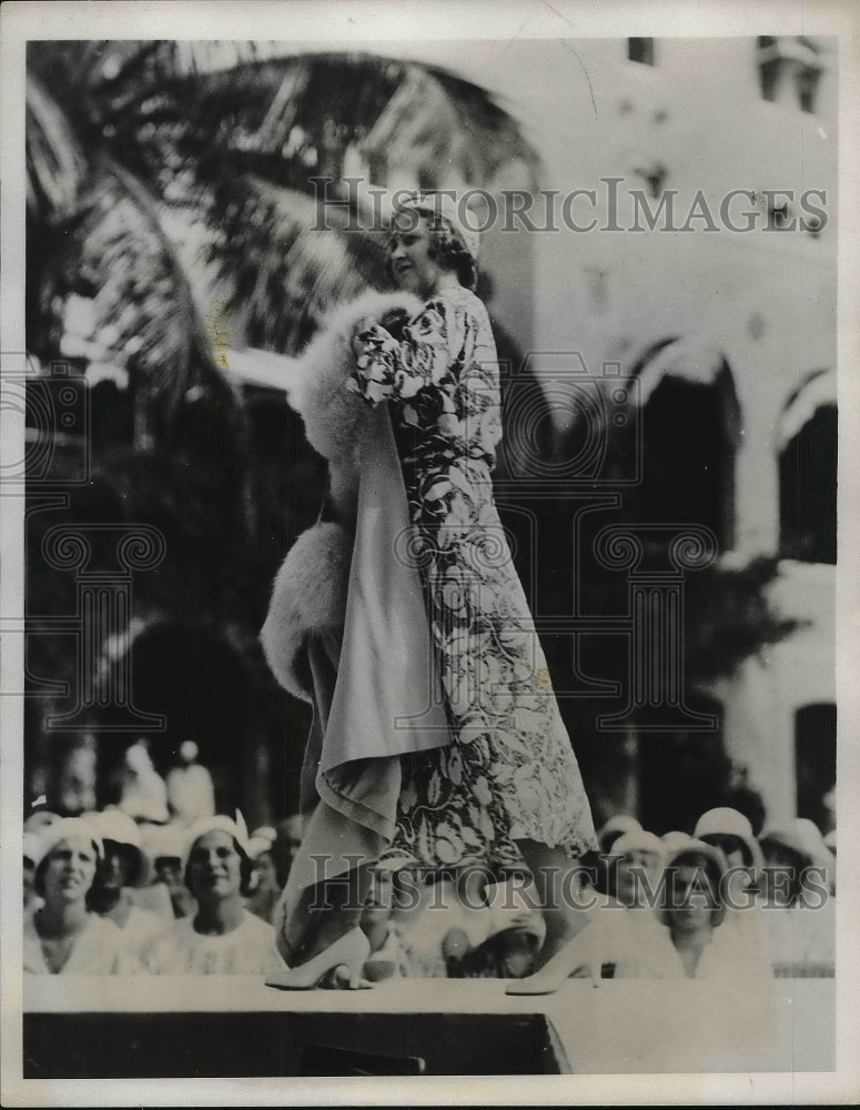 1932 Press Photo Mary Belle Wall at Lincoln Road Fashion Show - Historic Images