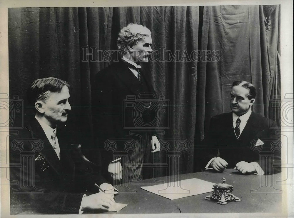 1930 Three Notable Personalities in Waxes eloquent in London. - Historic Images