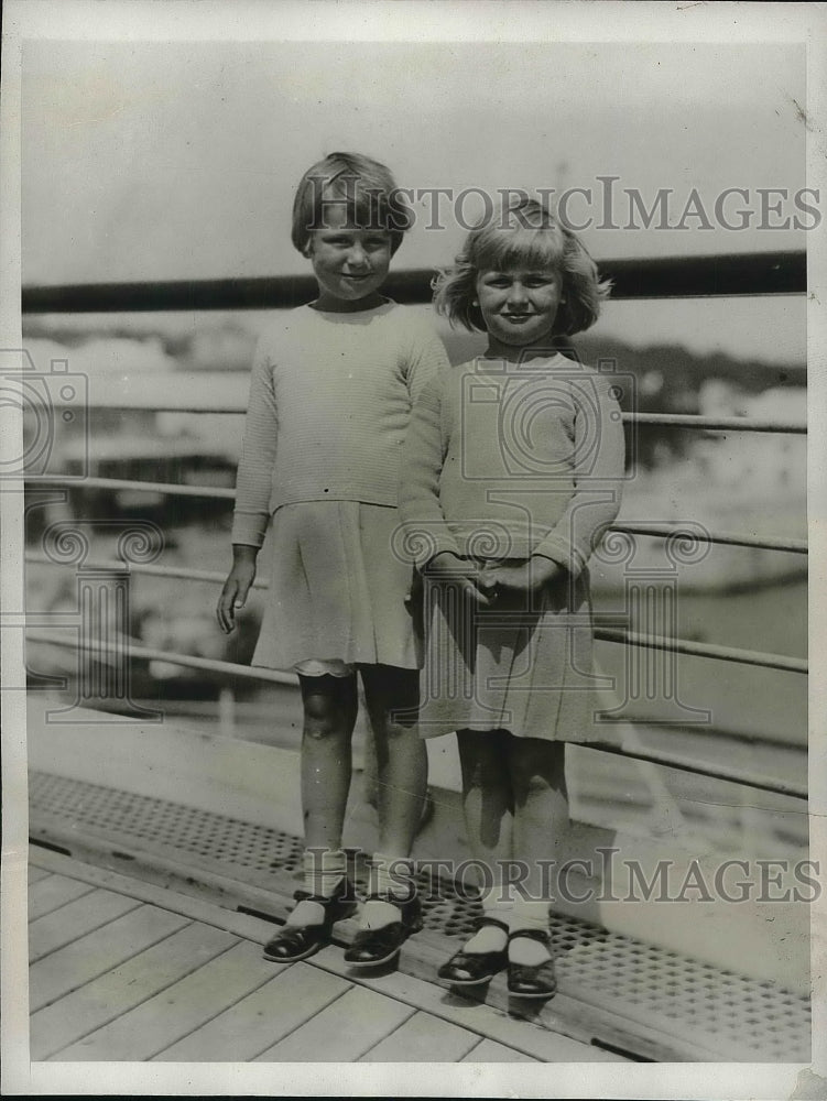 1952 Mary Lee and Elaine Johnson, on the S.S Monarch before sailing - Historic Images