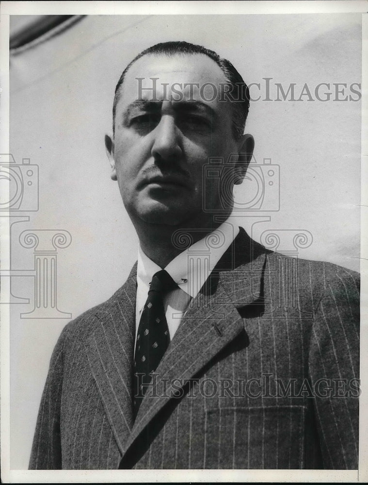 1935 Press Photo Spanish Nobleman Count De La Vega Del Ren - Historic Images