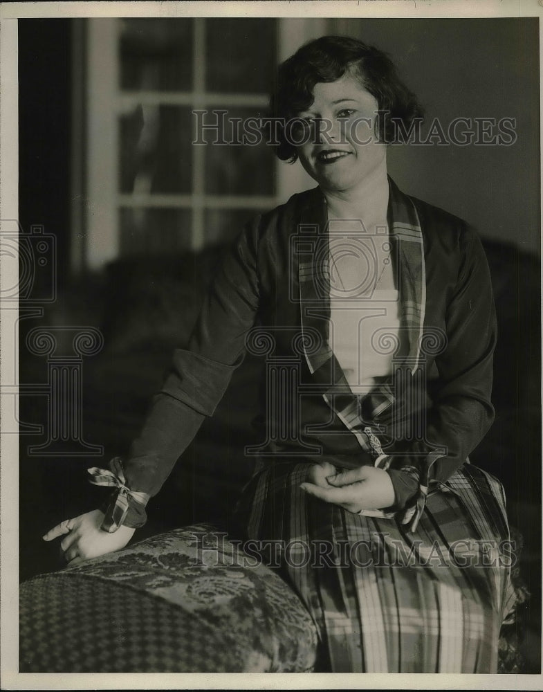 1927 Press Photo Socialite Miss Sinia Josepho - Historic Images