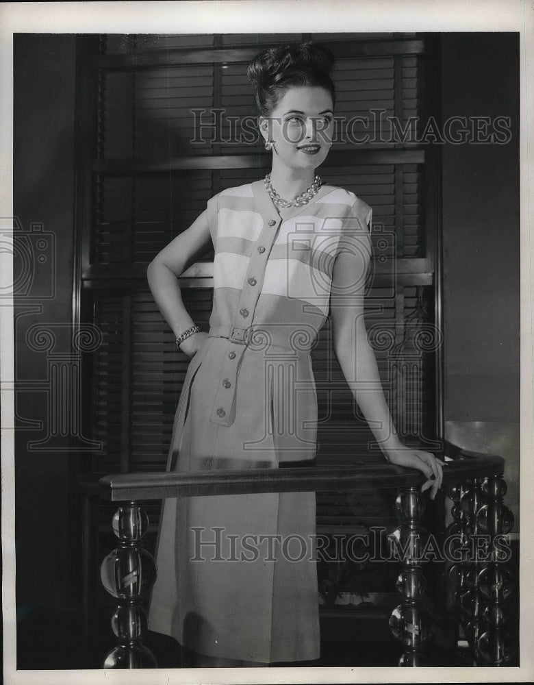 1945 Clare Potter combines bands of grey &amp; white Irish linen to top-Historic Images