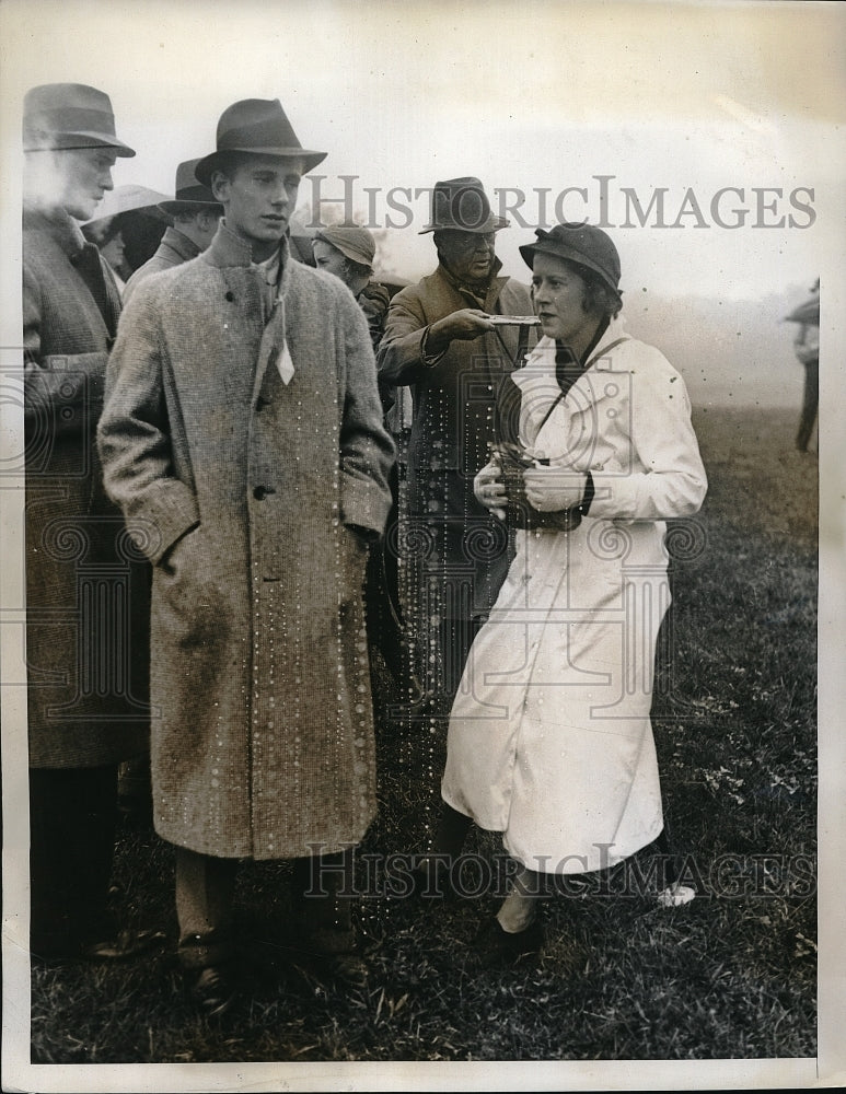 1935 Press Photo George Baker, Jr., Mrs. John Schiff, Meadowbrook Steeplechase - Historic Images