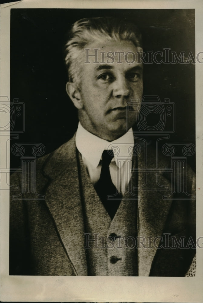 1930 Mr. Oettershagen, Harbor Engineer in Chicago - Historic Images