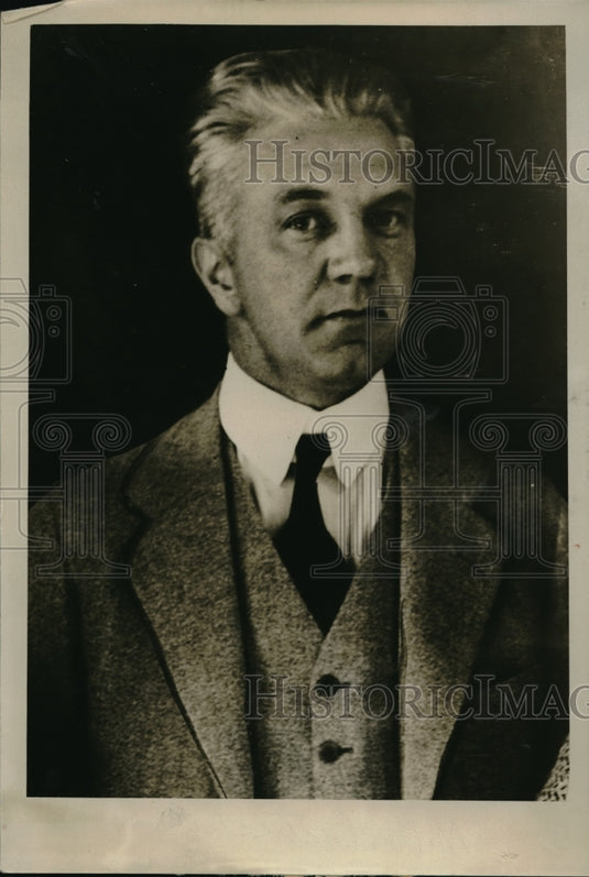 1930 Mr. Oettershagen, Harbor Engineer in Chicago - Historic Images