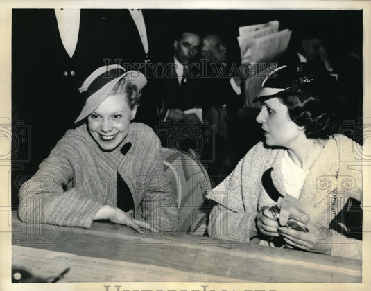 1935 Press Photo Mlle Collette Franccois & Mother Susan Heir to Theater Millions - Historic Images