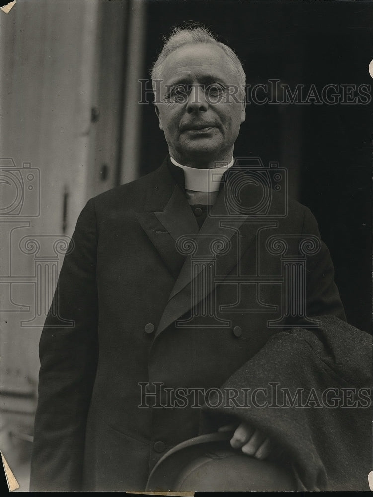 1925 Press Photo The Rt Rev Msgr Richard Harry Duffy at the White House - Historic Images