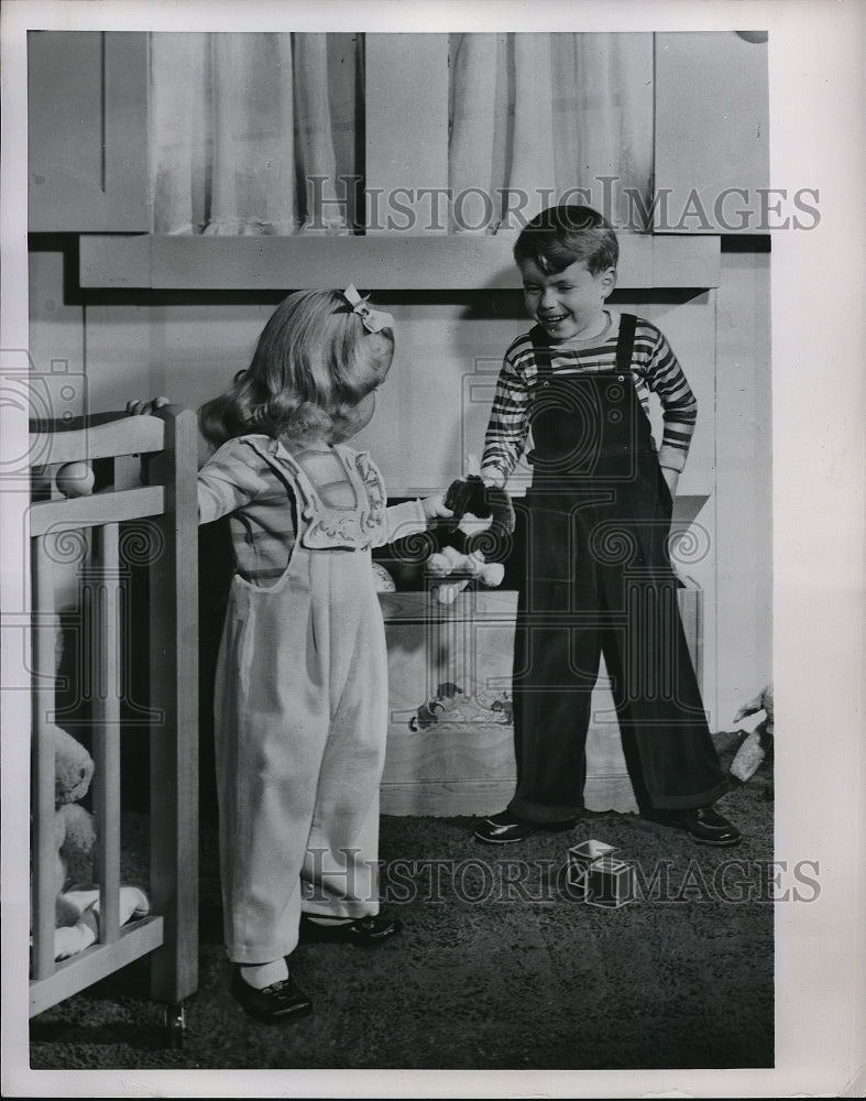 1950 Children Fashionable Dress. - Historic Images