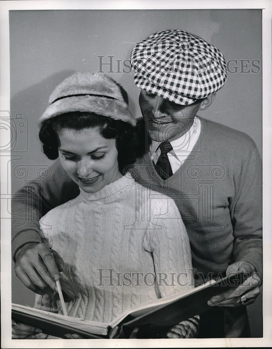 1954 Press Photo return of the casual cap for men & women in 1954 - Historic Images