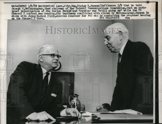 1959 Press Photo Asst. Atty. Gen. Victor R. Hansen w/ Judge Horace Stern - Historic Images