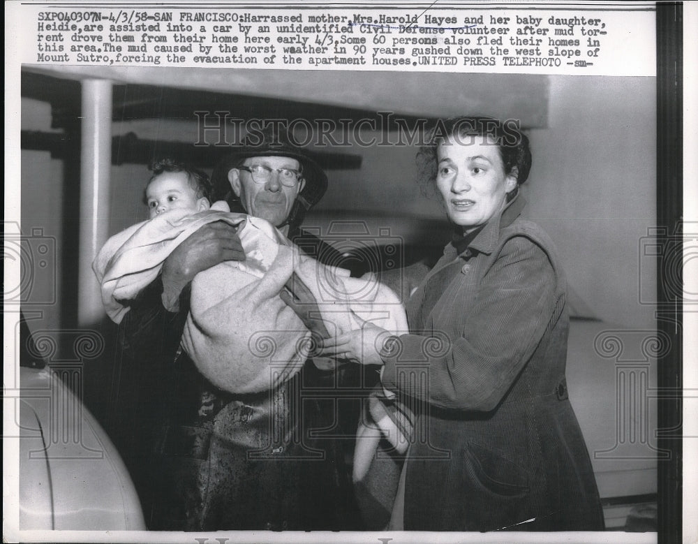 1958 Press Photo Mrs. Harold Hayes and baby daughter - Historic Images