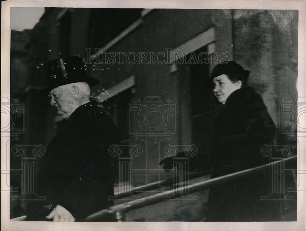 1937 VP John Nance Garner &amp; wife in D.C. - Historic Images