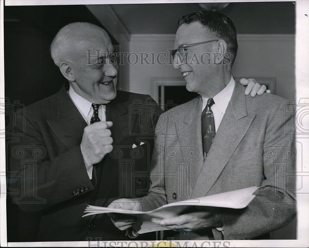 1955 Press Photo E.L. Dick Romney Harvey Cassill Washington Univ. - Historic Images