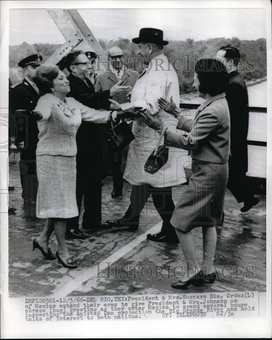 1966 Press Photo President & Mrs Gustavo Diaz of Mexico - Historic Images
