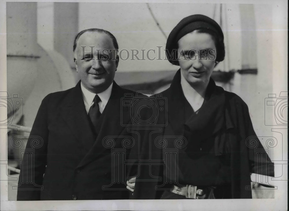 1934 Press Photo Baron &amp; Brroness Kervyn De Meerenore of Belgium in NYC-Historic Images