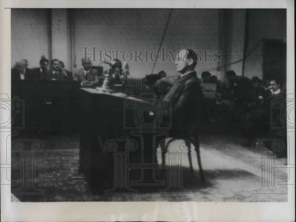 1946 Archbishop Aloysius Stepinatz at trial - Historic Images