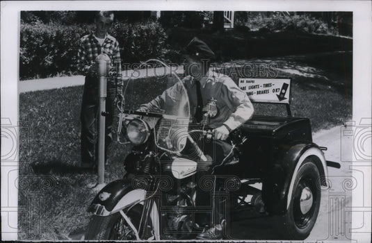 1955 Patrolman Richard Kahl, Thomas Poncsko Drops Money in Meters-Historic Images