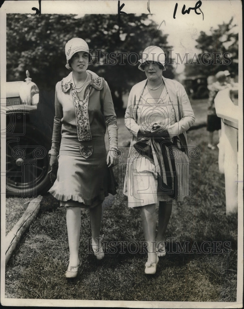 1928 Dorothy Rosen &amp; Mrs. Robert Honeyman , Jr. at Horse Show-Historic Images