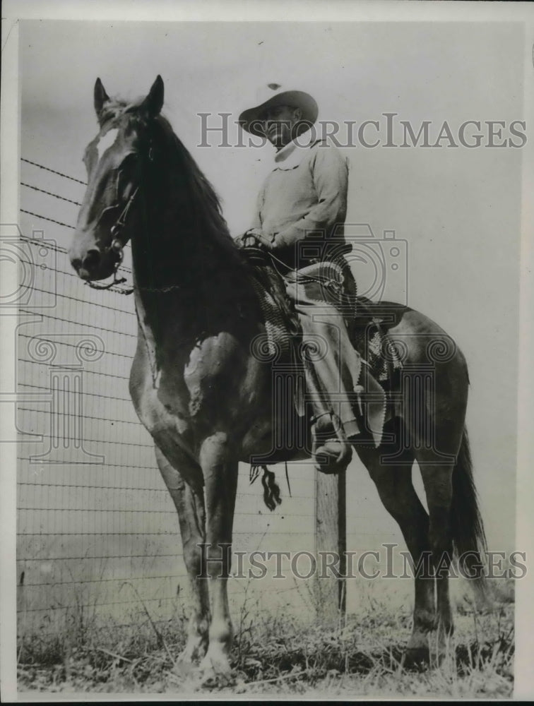 1932 Roy Ayers, mounted guard for Olympics at LA, Calif.-Historic Images