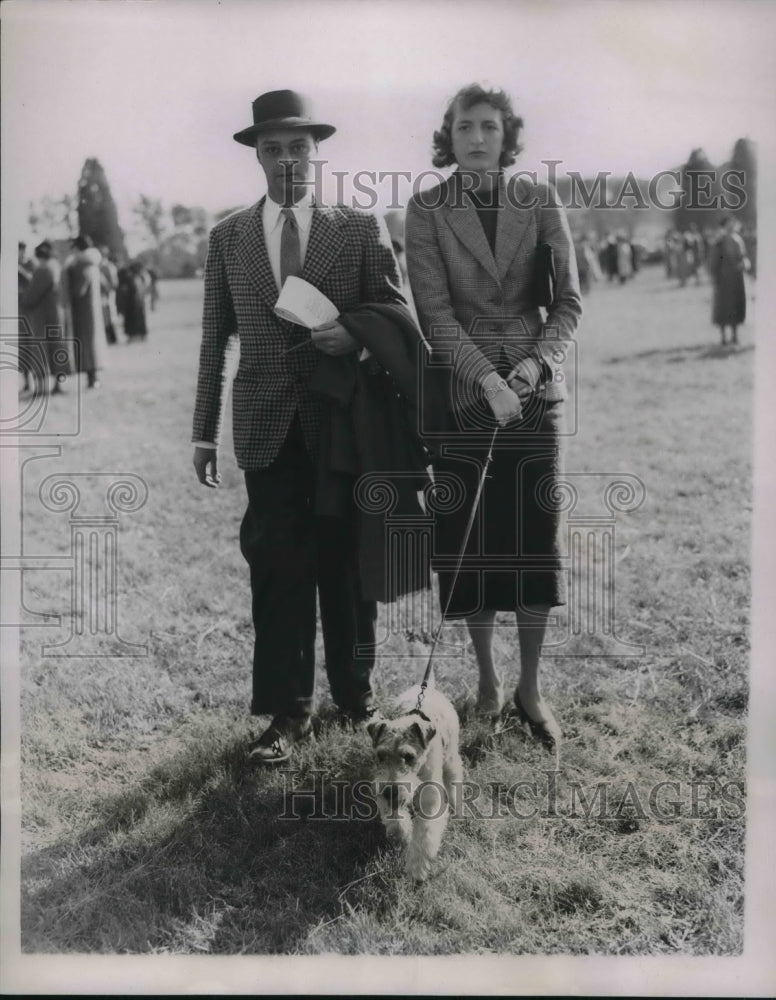 1936 Press Photo Mr. and Mrs. Daniel Lord at West Hills Race Meet - Historic Images