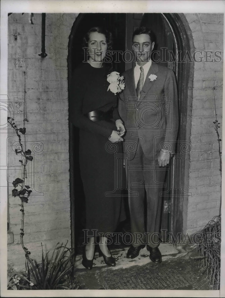 1935 Mr. and Mrs. Daniel Lord at their home in New York City - Historic Images