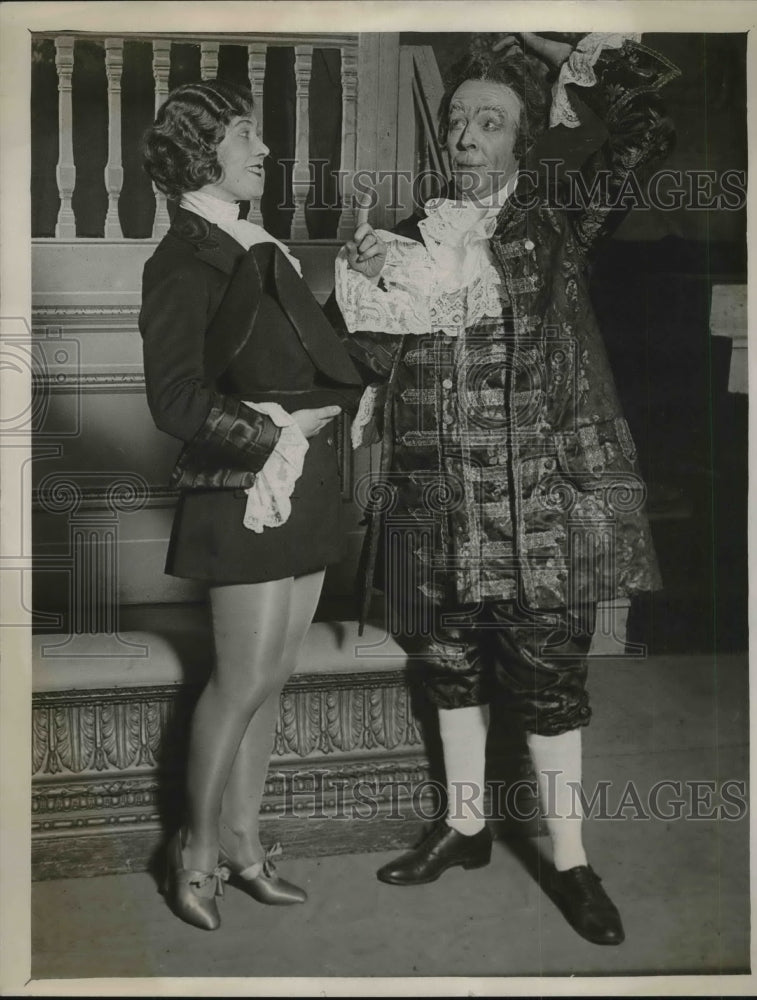 1929 Maudie Olmas & Edwin Doddsas At Scala Theater During Play - Historic Images