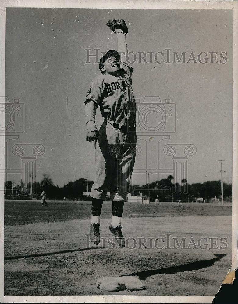 1939 Press Photo Mike Green at Wash. Senator spring training - Historic Images